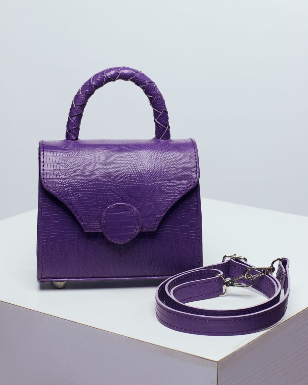 Meridian DWTBE (Didi with the beautiful eyes) - Purple - Image 2