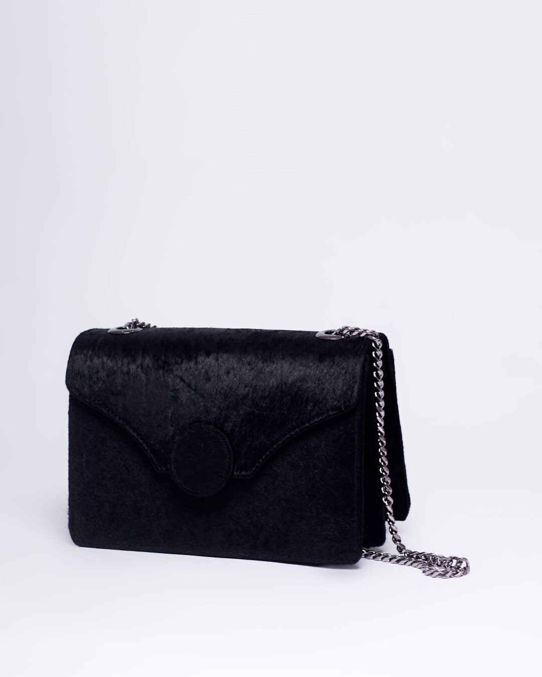 Amaris Large - Black Fur
